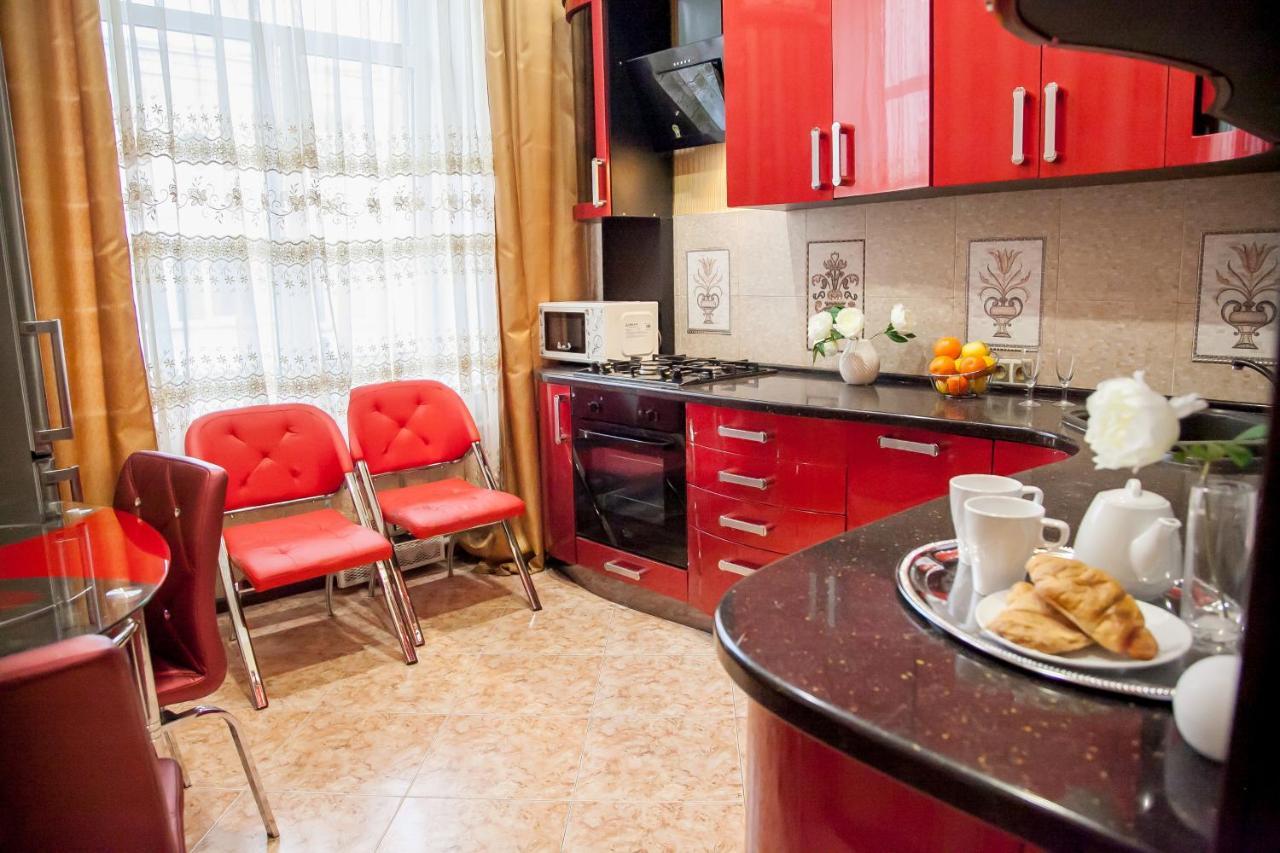 Real Home Apartments In Kiev Center Εξωτερικό φωτογραφία